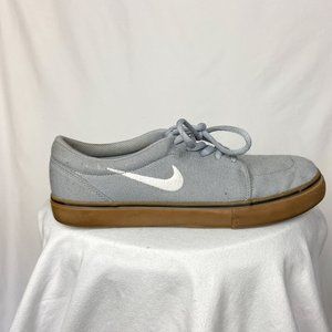 Nike Canvas Sneakers